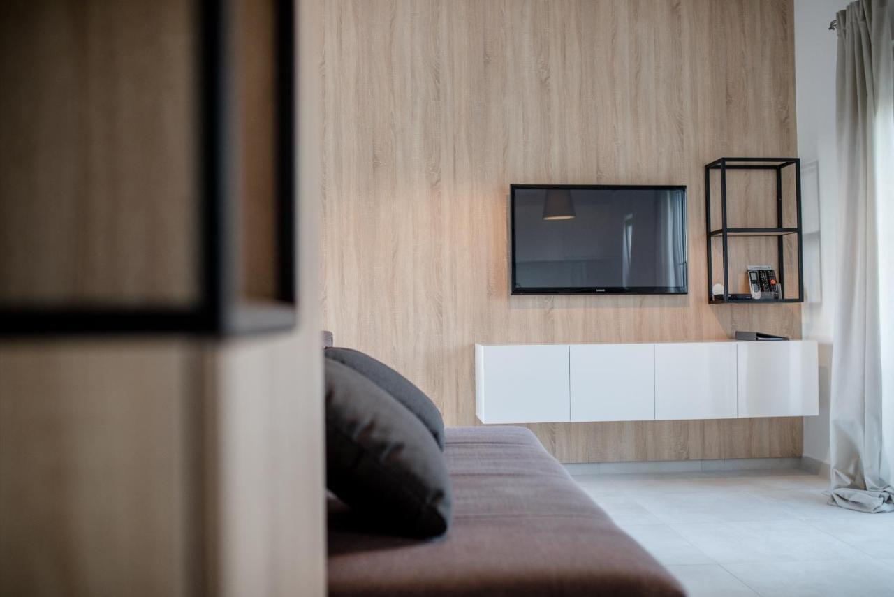 Luxury Suites Bellevue Lopar Exterior photo