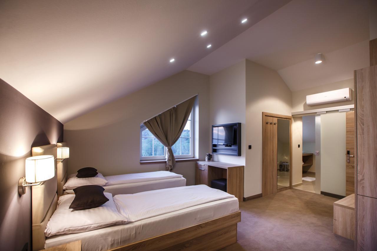 Luxury Suites Bellevue Lopar Exterior photo