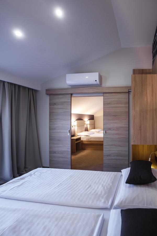 Luxury Suites Bellevue Lopar Exterior photo